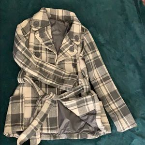 White/grey plaid peacoat